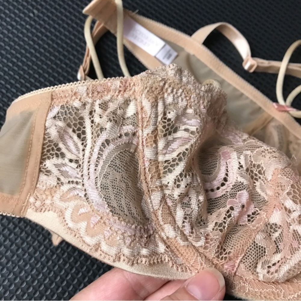 Vintage NWOT Victoria’s‎ Secret Lace Bra Sheer Chantilly Lace Retro Glamour 34B - Picture 7 of 9